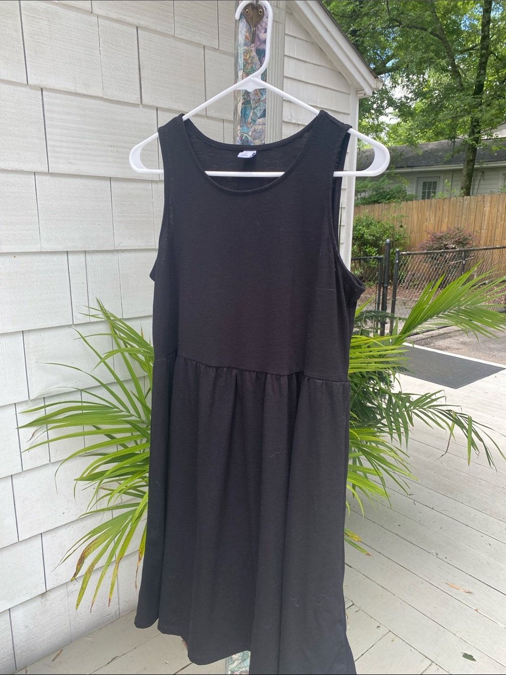 Old Navy Black Sleeveless Midi Dress